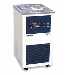 Циркуляционные бани с охлаждением LabTech LCP, LCC